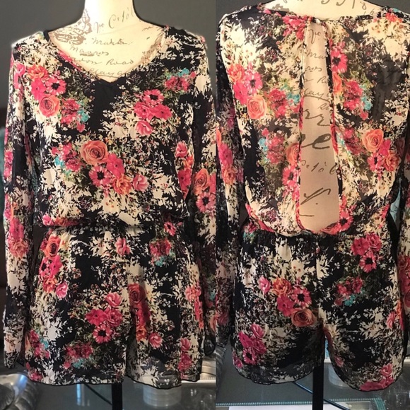 stylebook Pants - STYLEBOOK | Romper Flowery open back